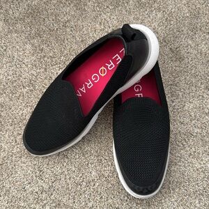 NWOT women’s zerogrand woven loafer